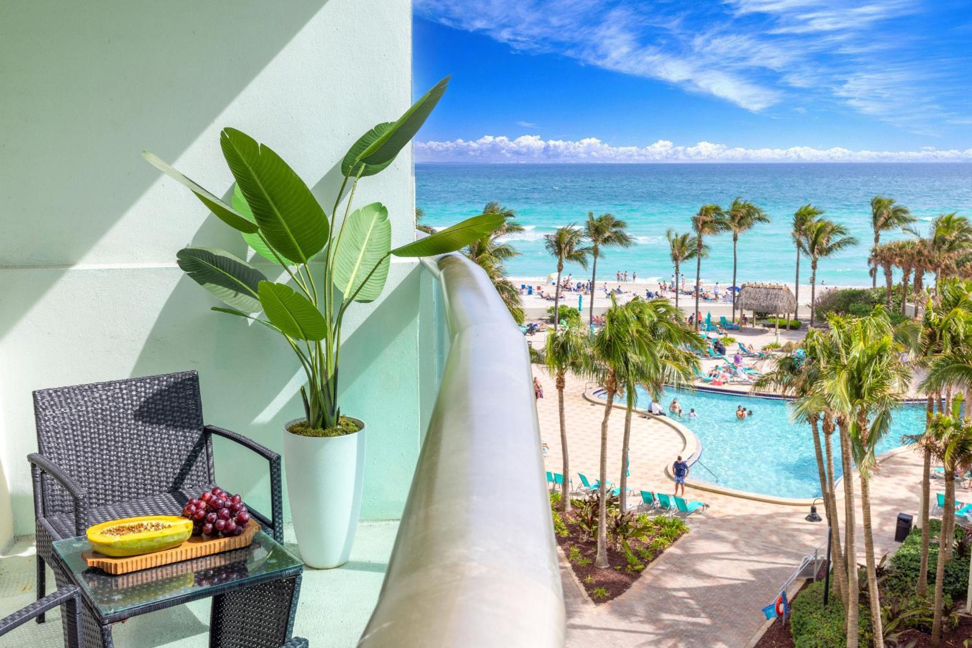 Modern 1 Bdr Oceanview With Direct Beach Access! Hollywood Exterior photo